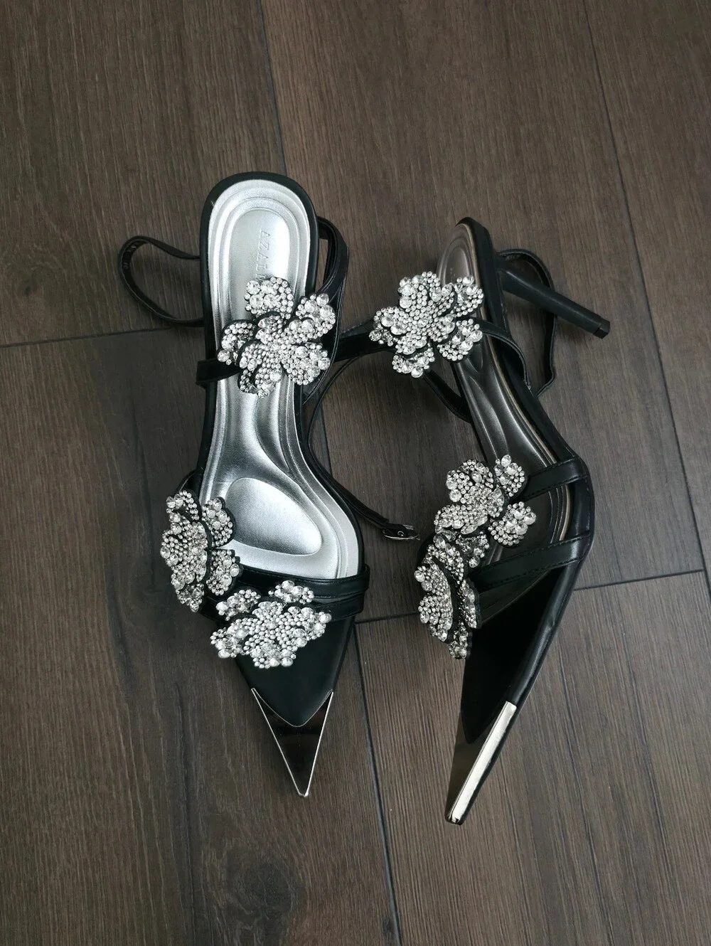 AZALEA WANG Njema Flower Embellished Stiletto Heel